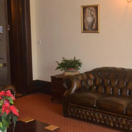 Underwood House מלון 4*