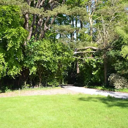 Underwood House מלון 4*